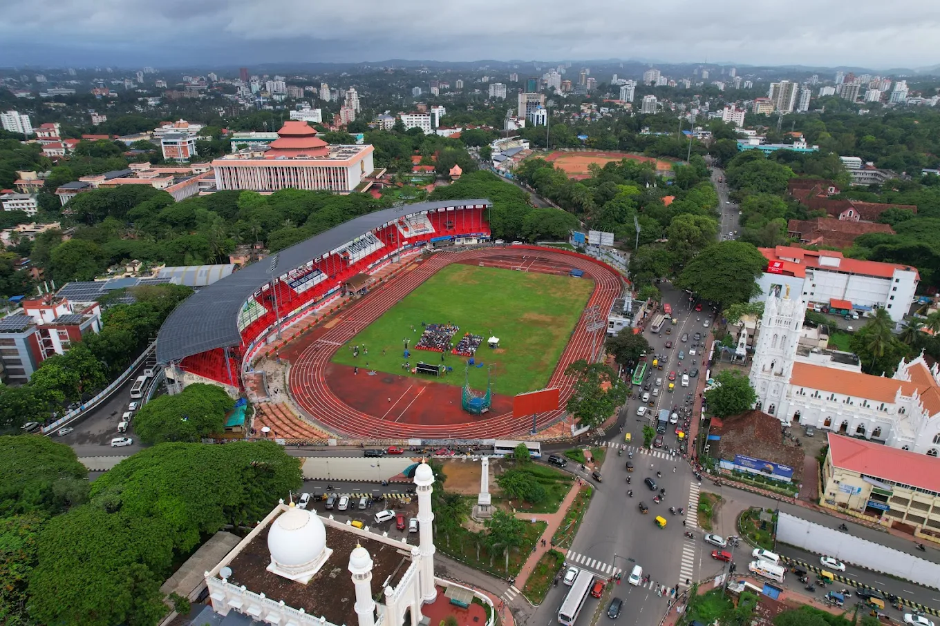 Aerial view of Chandrasekharan Nair Stadium rooftop fully covered with EVOSYS solar panels